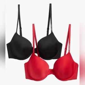 CALVIN KLEIN 2 PUSH UP PLUNGES BRA SIZE 34C